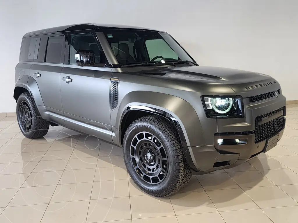 Land Rover defender octa edition one (2025)