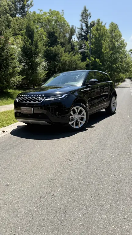 foto Land Rover Range Rover Evoque 2.0L S 200 usado (2024) color Negro precio $49.990.000