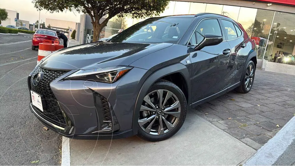foto Lexus UX Hybrid 250 F-Sport financiado en mensualidades enganche $223,036 mensualidades desde $23,734
