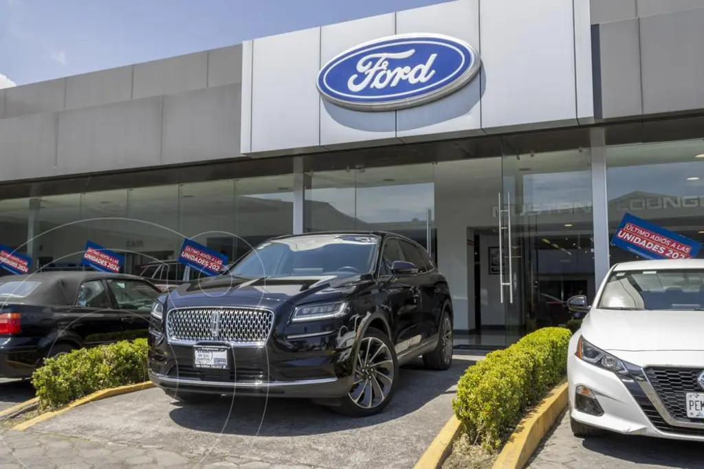 foto Lincoln Nautilus RESERVE 2.7L AWD usado (2022) color Negro precio $879,000