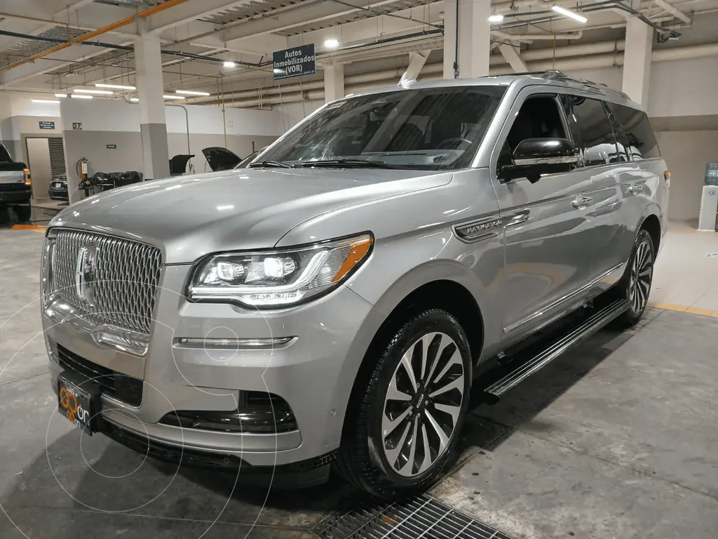 foto Lincoln Navigator Reserve usado (2024) color LINN PLATA precio $1,575,000