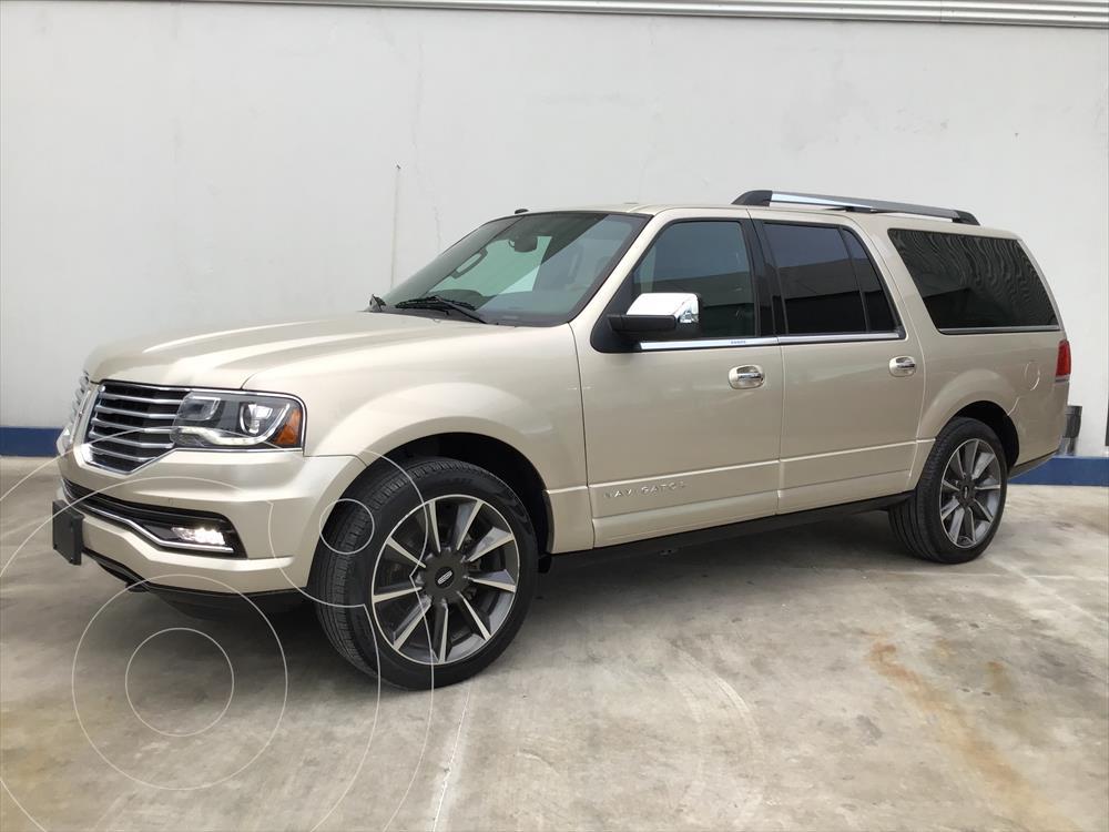 foto Lincoln Navigator L 4X4 RESERVE usado (2017) color Champagne precio $680,000