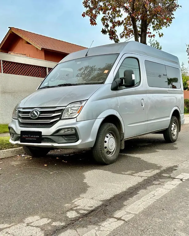 foto Maxus V80 2.5L Minibus 12+1 Pas usado (2021) color Gris Plata precio $18.590.000