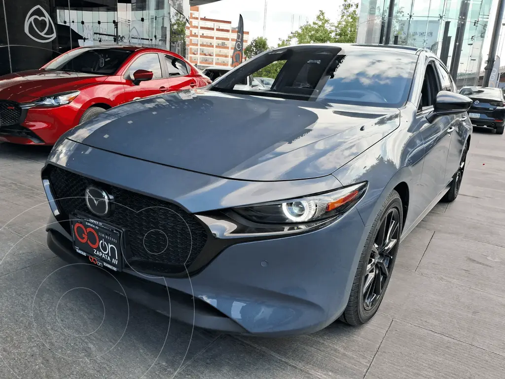foto Mazda 3 Hatchback Signature usado (2024) color MAZCGRIS POLYMETAL precio $460,000