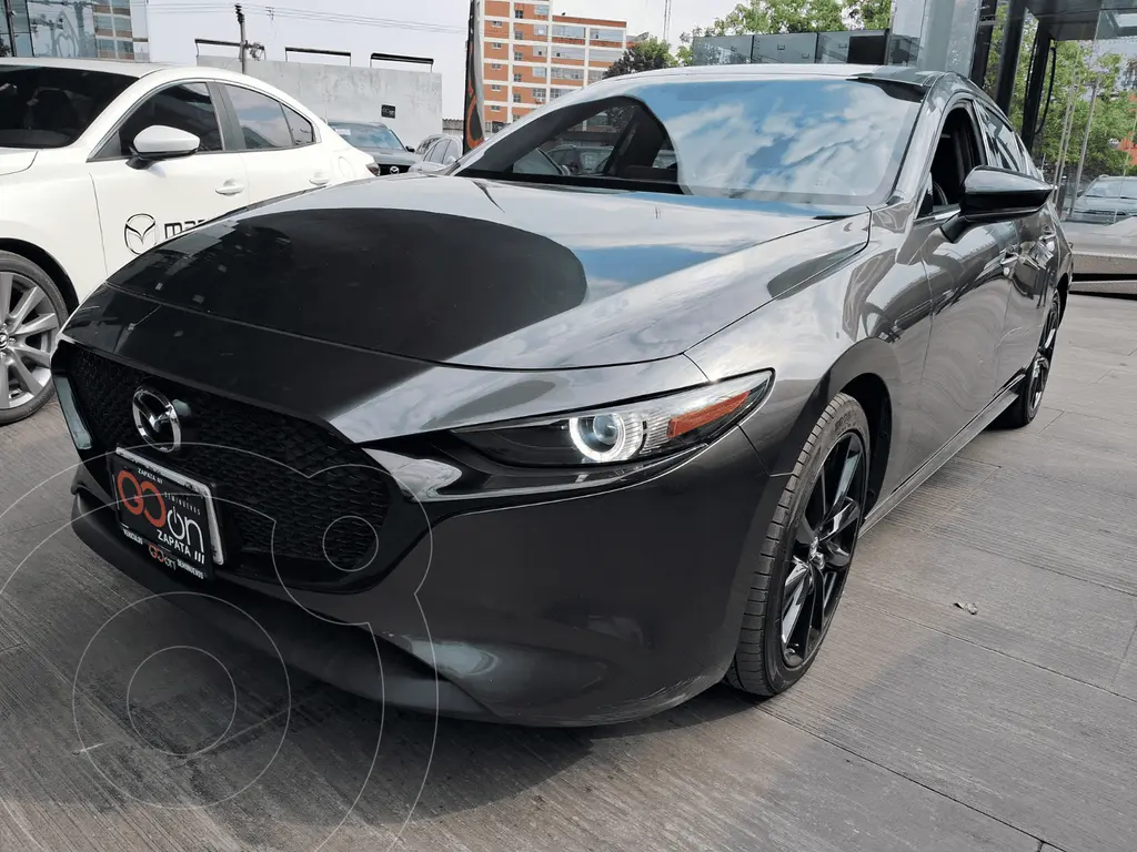 foto Mazda 3 Hatchback Signature usado (2021) color MAZ GRIS TITANIO precio $434,000