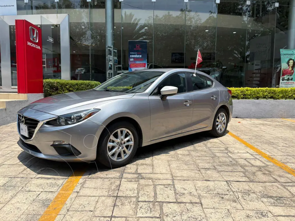foto Mazda 3 Hatchback i Touring usado (2015) color Plata precio $198,000