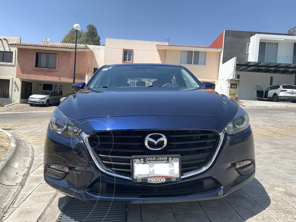 Mazda 3 Hatchback i Touring Aut usado (2018) color Azul Marino precio