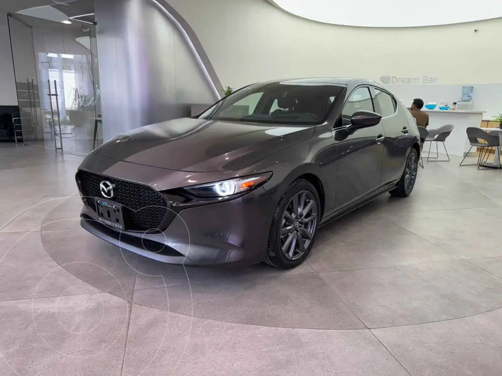 foto Mazda 3 Hatchback i Grand Touring Aut usado (2021) color Gris precio $345,000