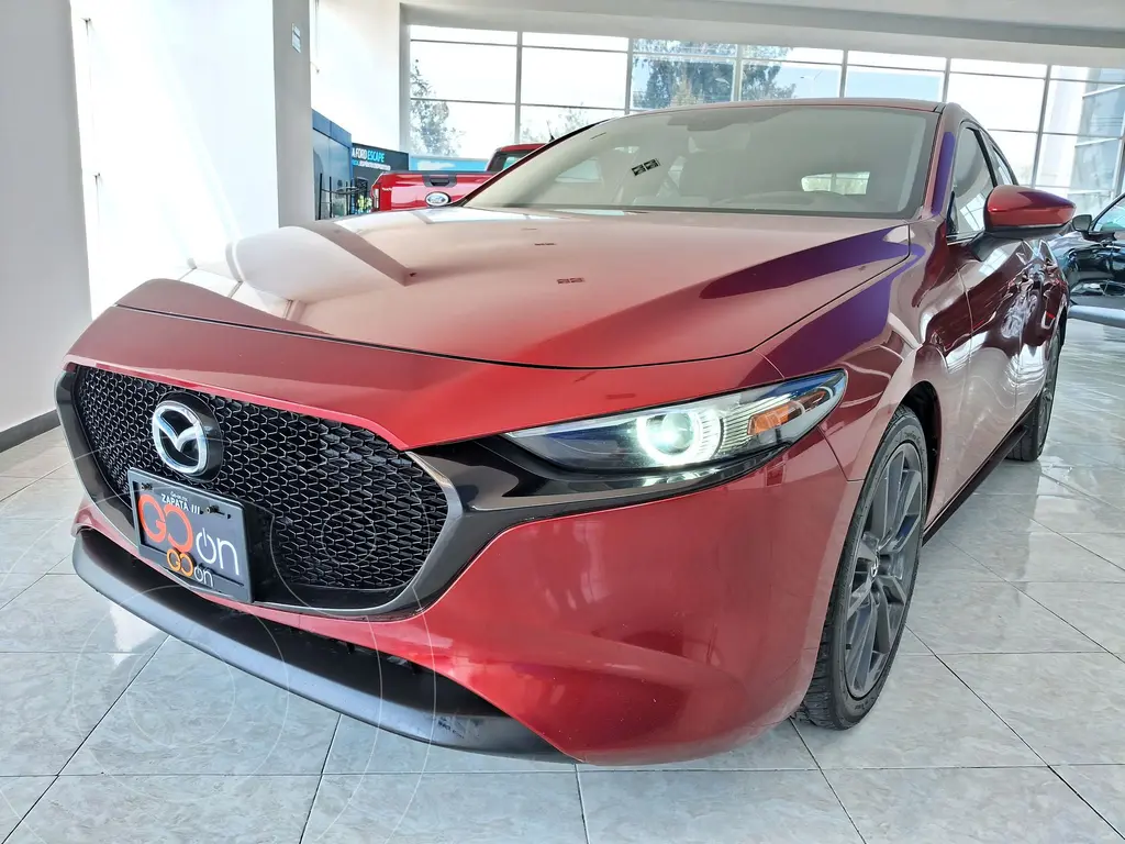 foto Mazda 3 Hatchback i Grand Touring Aut usado (2020) color Rojo precio $420,000