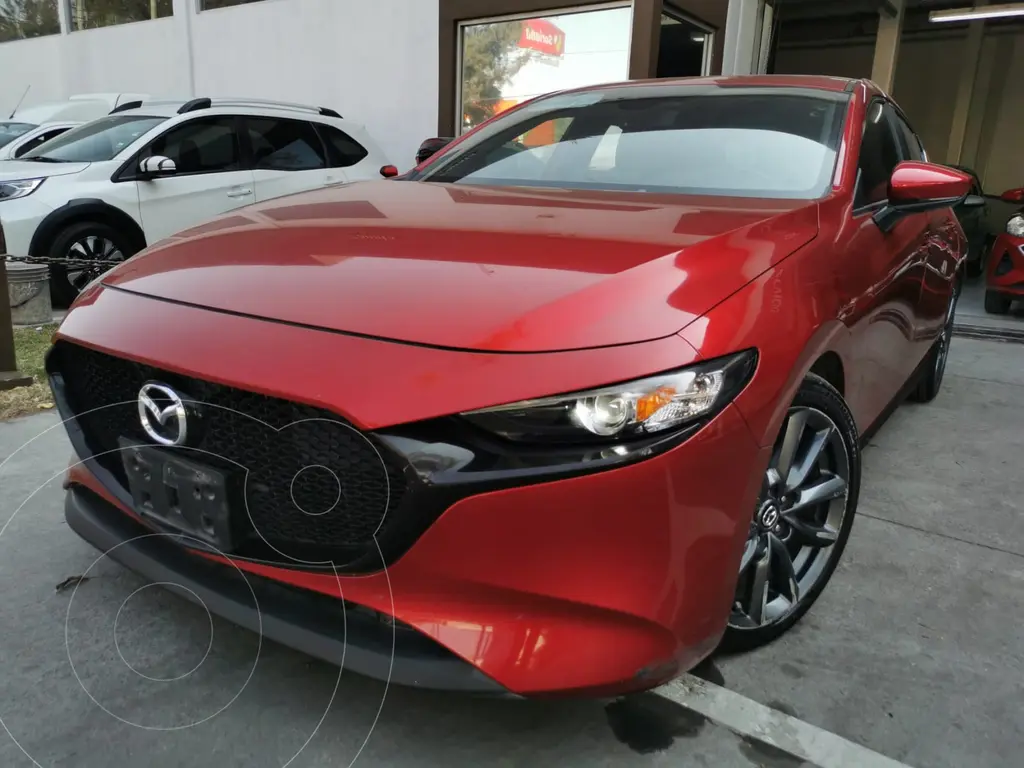 foto Mazda 3 Hatchback i Sport  Aut usado (2020) color Rojo precio $410,000