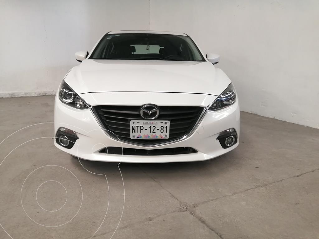 Mazda 3 Hatchback i Touring usado (2016) color Blanco Perla precio 200,000
