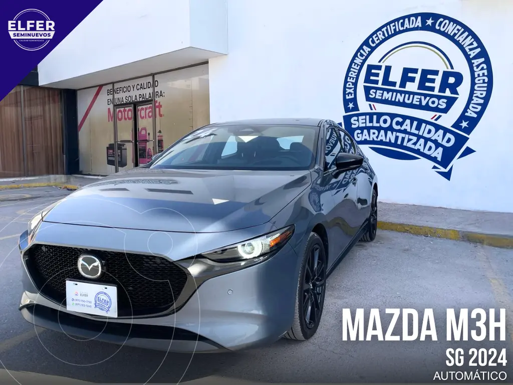 foto Mazda 3 Hatchback Signature usado (2024) color Gris Titanio precio $425,000