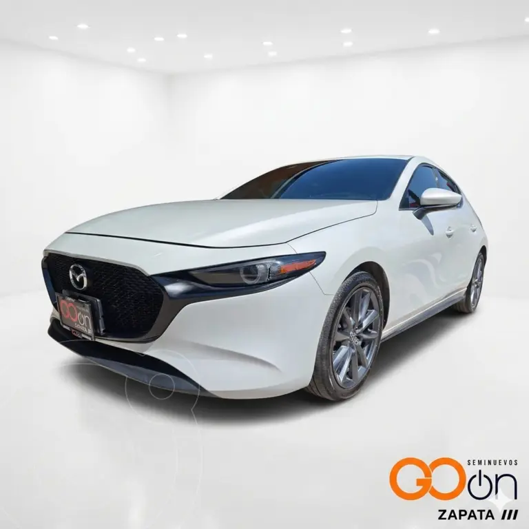 foto Mazda 3 Hatchback i Grand Touring Aut usado (2024) color MAZAPLATA CERAMICO precio $440,000
