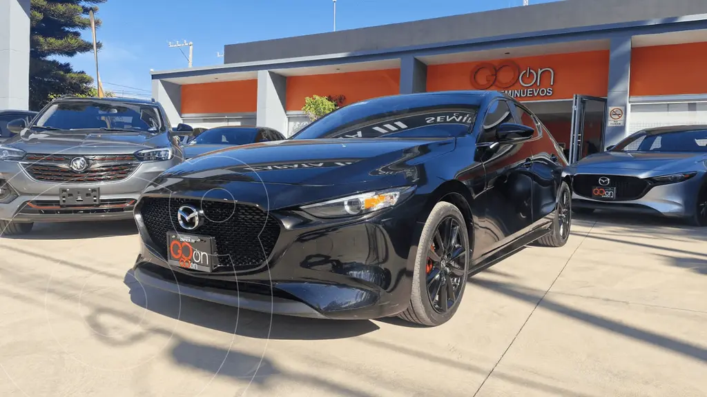 foto Mazda 3 Hatchback i Sport usado (2022) color MAZINEGRO CELESTE precio $330,000
