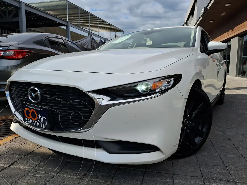 foto Mazda 3 Hatchback i Sport  Aut usado (2020) color Blanco precio $365,000