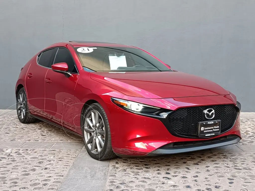  Mazda 3 Hatchback i Grand Touring Aut usado (2021) color Rojo precio  $420,000