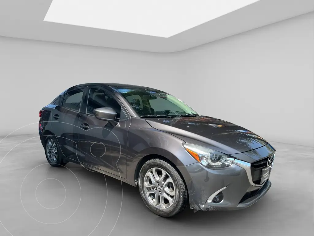 foto Mazda 3 Sedán i Grand Touring Aut usado (2019) color Gris precio $205,000