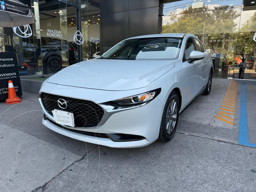 Mazda 3 Sedán i 2024