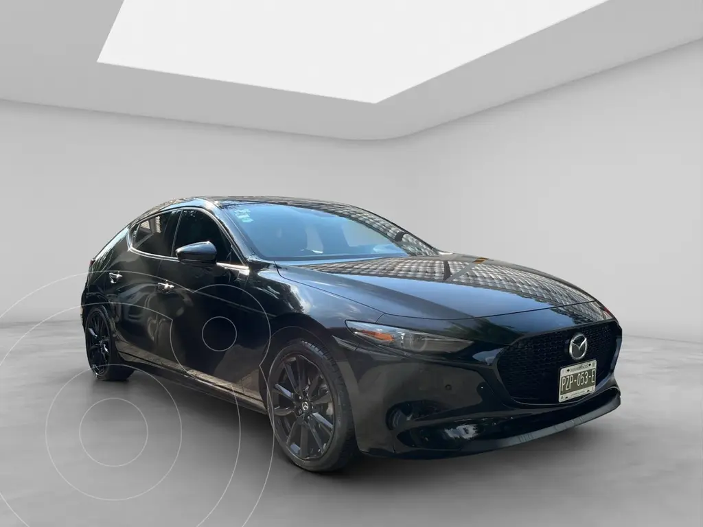 foto Mazda 3 Sedán Signature usado (2025) color Negro precio $445,000