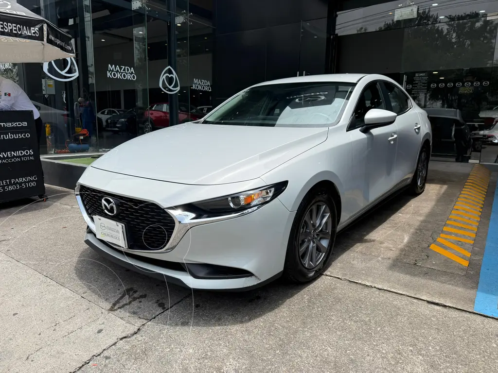 Mazda 3 Sedán i 2024