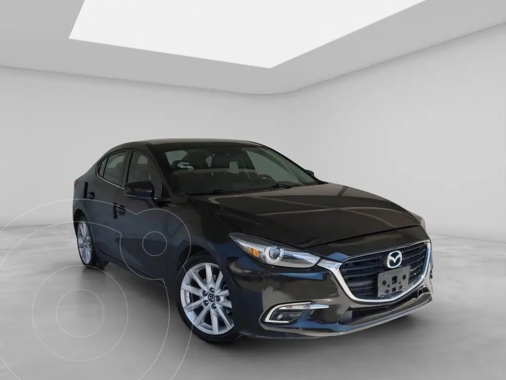 foto Mazda 3 Sedán s Grand Touring Aut usado (2018) color Negro precio $242,000