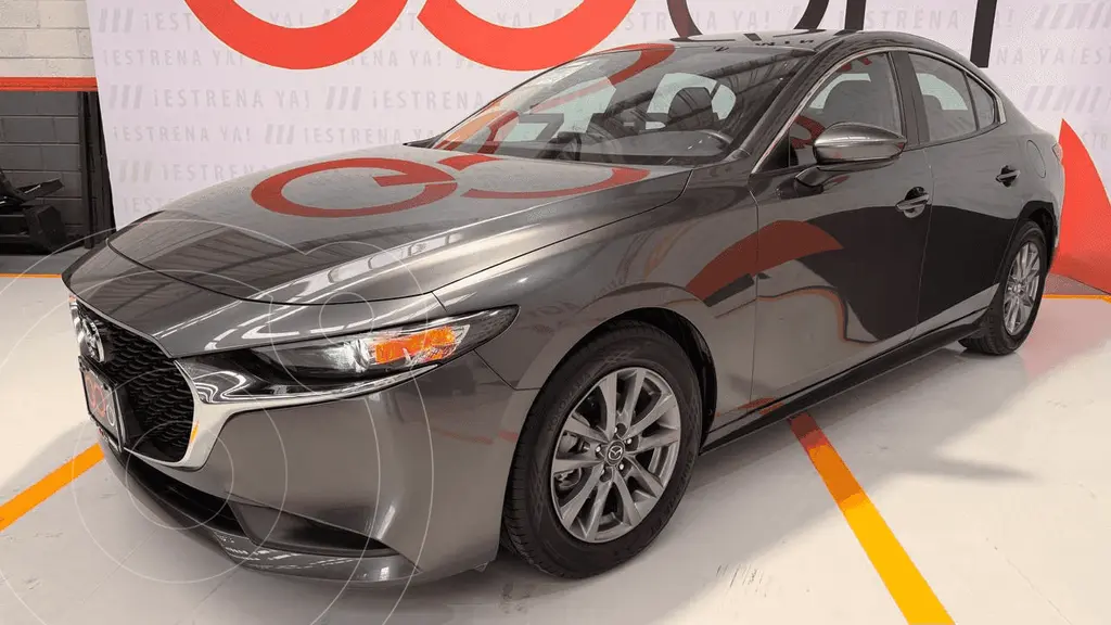 foto Mazda 3 Sedán i usado (2025) color MAZGGRIS TITANIO precio $339,000