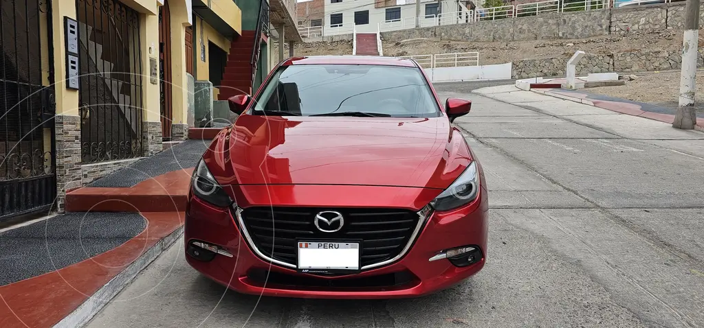  Mazda 3 Sedan 2.0L Core usado (2018) color Rojo precio $14,100