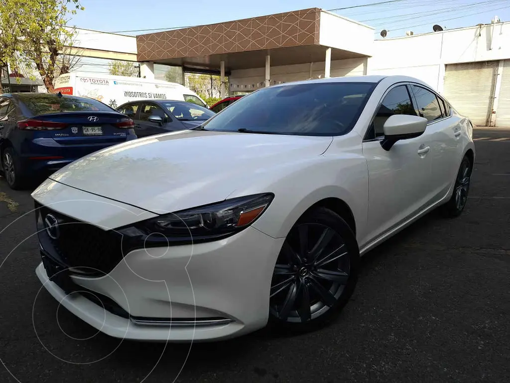 foto Mazda 6 i Grand Touring Aut usado (2020) color Blanco precio $300,000