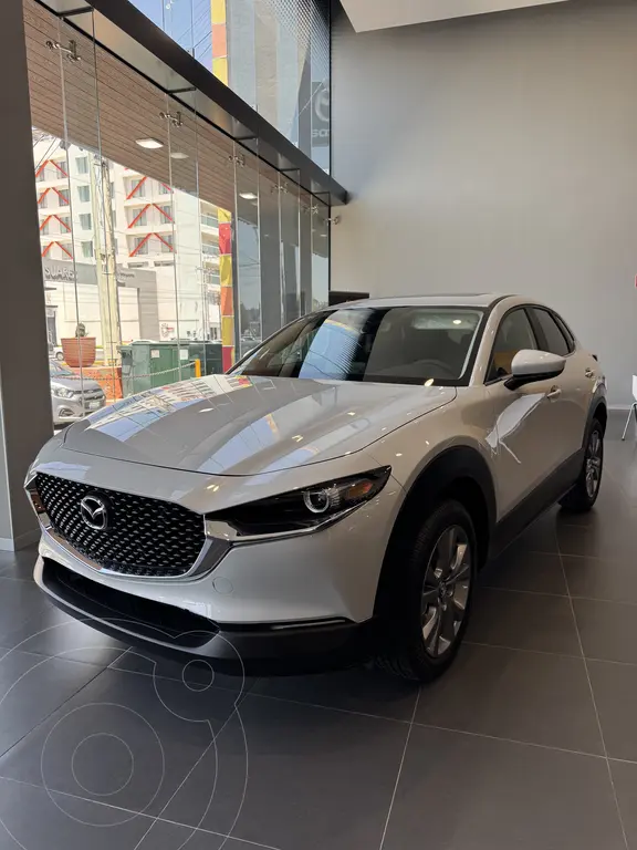 foto Mazda CX-30 i Sport nuevo color Blanco Perla precio $471,900