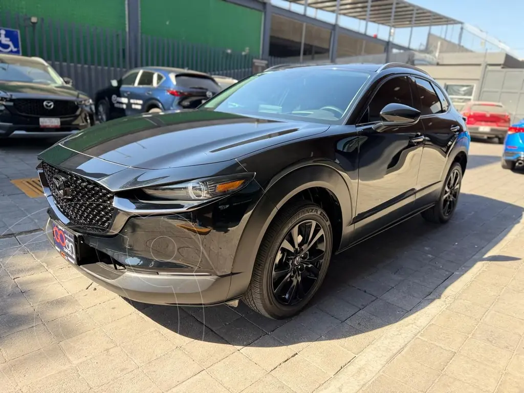 foto Mazda CX-30 Signature usado (2025) color Negro precio $499,000