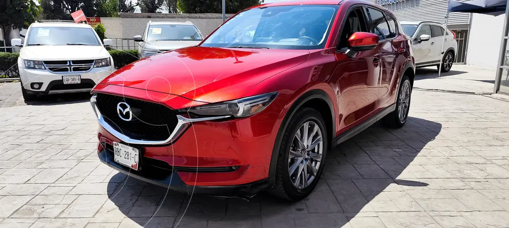 foto Mazda CX-5 Signature usado (2021) color Rojo precio $410,000