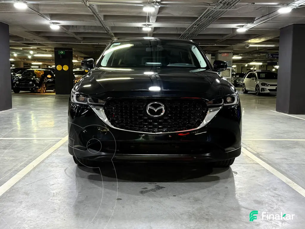 foto Mazda CX-5 s Grand Touring usado (2022) color Negro precio $459,000
