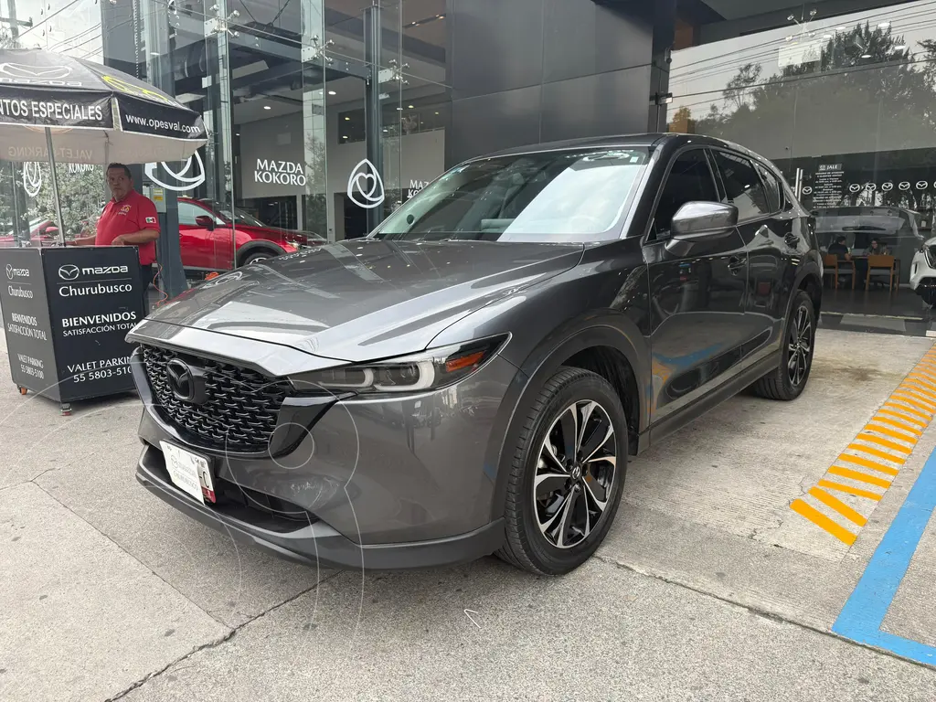 Mazda CX-5 s Grand Touring usado (2023) color Gris precio $479,000