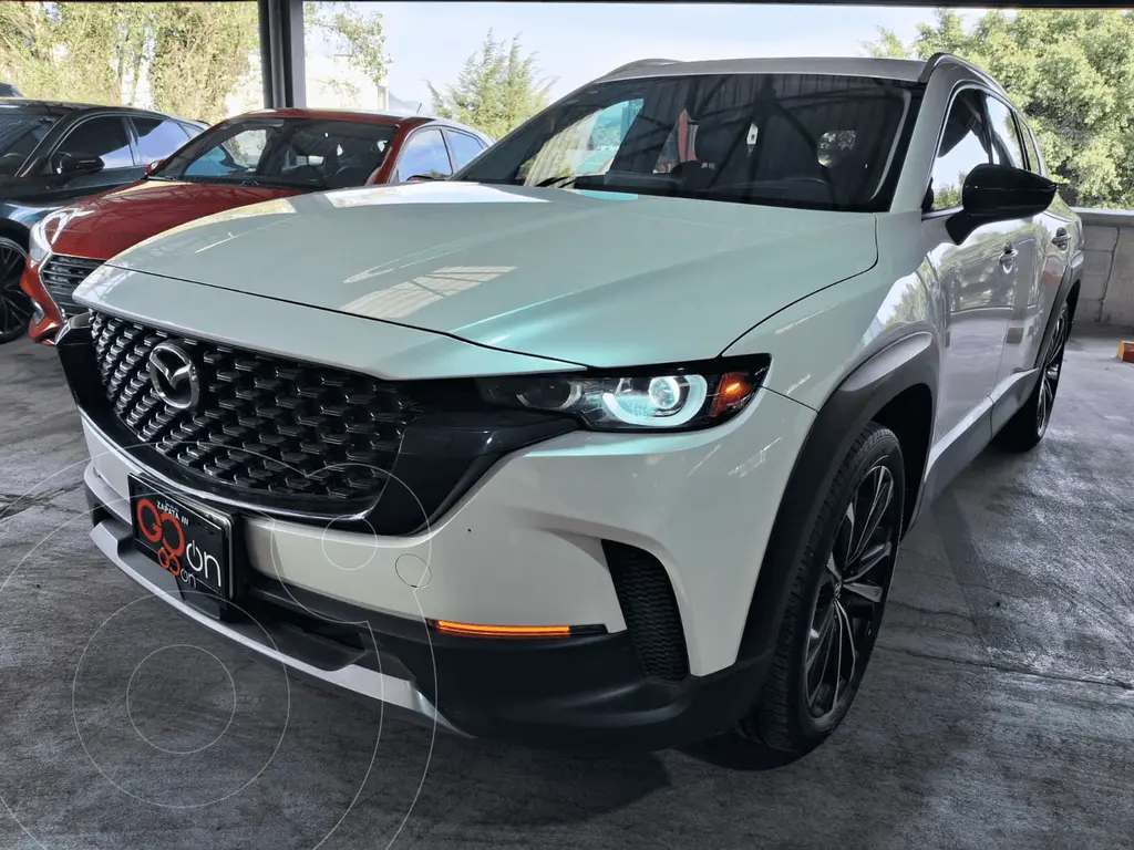 foto Mazda CX-50 Signature usado (2024) color MAZKWIND CHILL PEARL precio $645,000