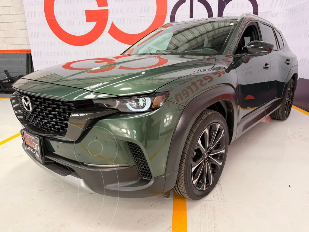 foto Mazda CX-50 Signature usado (2025) color Verde precio $699,000
