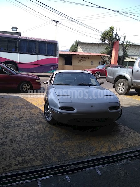 foto Mazda MX-5 Miata L4 1.8i 16V usado