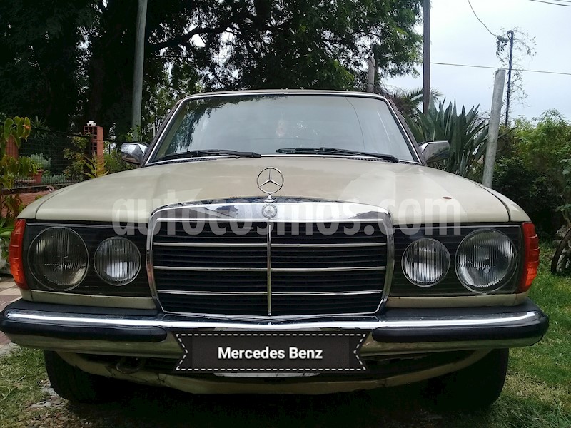 foto Mercedes Benz 300 D usado