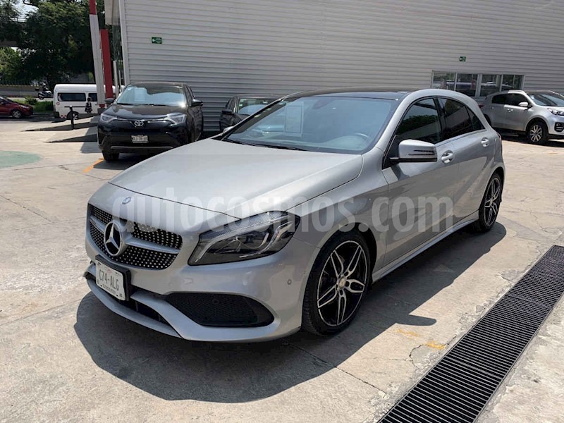 foto Mercedes Benz Clase A 200 Sport usado (2017) color Plata precio $370,000