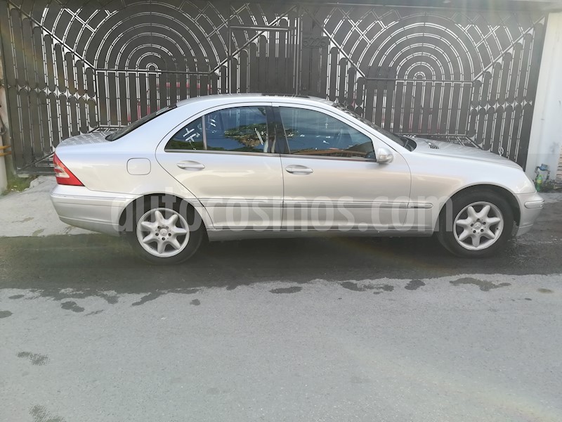 foto Mercedes Benz Clase C 320 Elegance V6 Aut usado