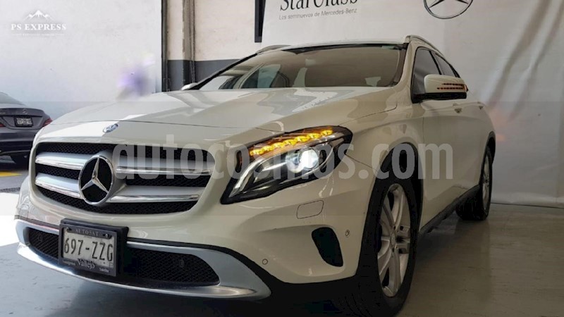 foto Mercedes Benz Clase GLA 200 CGI Sport Aut usado