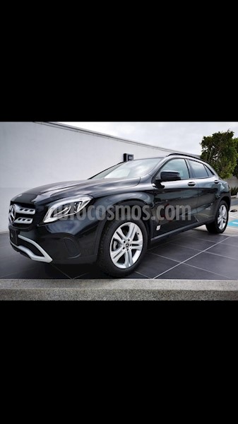 foto Mercedes Benz Clase GLA 200 CGI usado (2020) color Negro precio $570,000