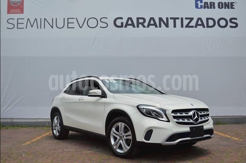 foto Mercedes Benz Clase GLA 200 Aut usado (2018) color Blanco precio $380,000