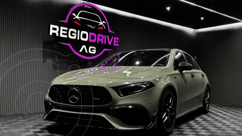 foto Mercedes Clase A Hatchback AMG 45 S 4MATIC Edition 55 usado (2023) color Verde precio $1,199,900