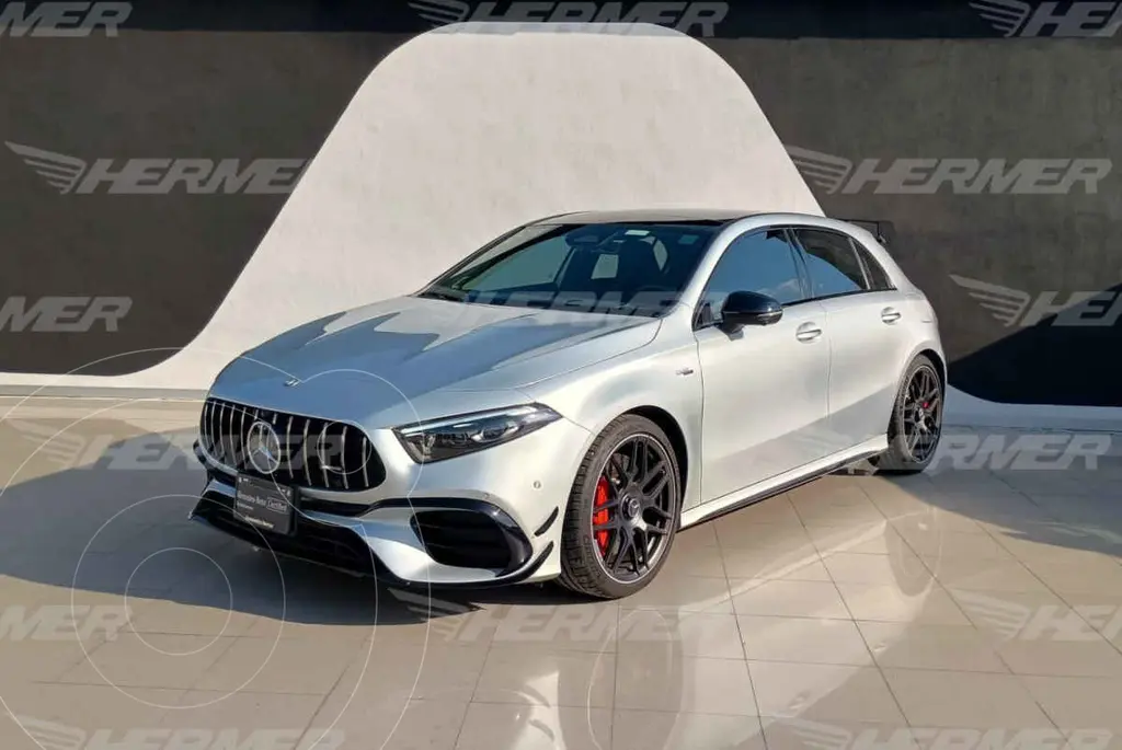 foto Mercedes Clase A Hatchback AMG 45 S 4MATIC usado (2024) color Plata precio $1,294,900