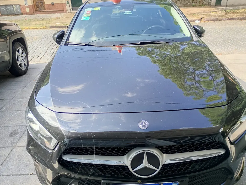 foto Mercedes Clase A Hatchback 200 Progressive Aut usado (2019) color Negro Noche precio u$s39.000