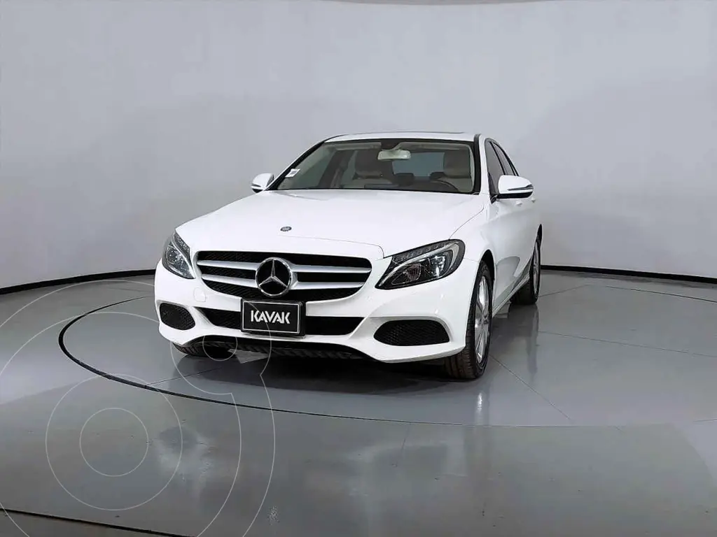 foto Mercedes Clase C Coupé 250 CGI Aut usado (2016) color Blanco precio $373,999