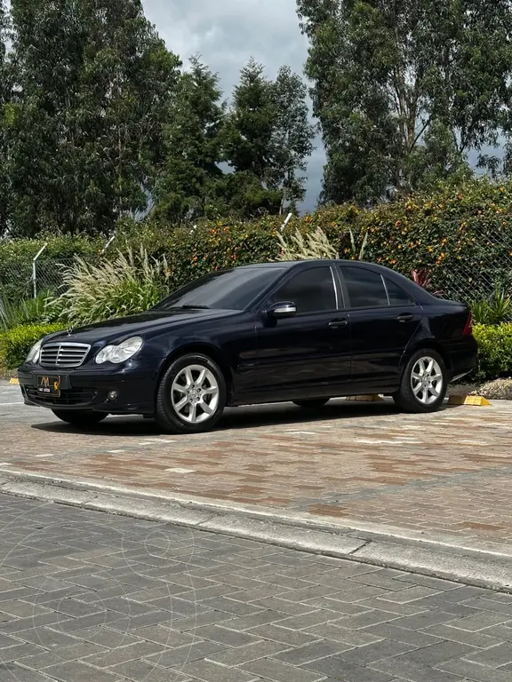Mercedes Clase C Sedán 180 K usado en Fontibón