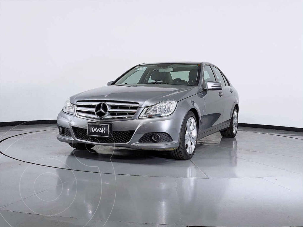 foto Mercedes Clase C Sedán 200 CGI Exclusive Aut usado (2012) color Gris precio $228,999