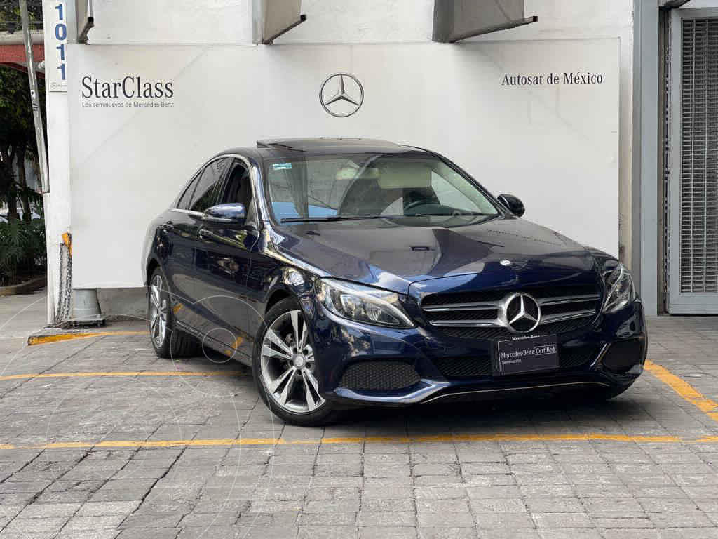 foto Mercedes Clase C Sedán 200 CGI Sport Aut usado (2017) color Azul precio $470,000