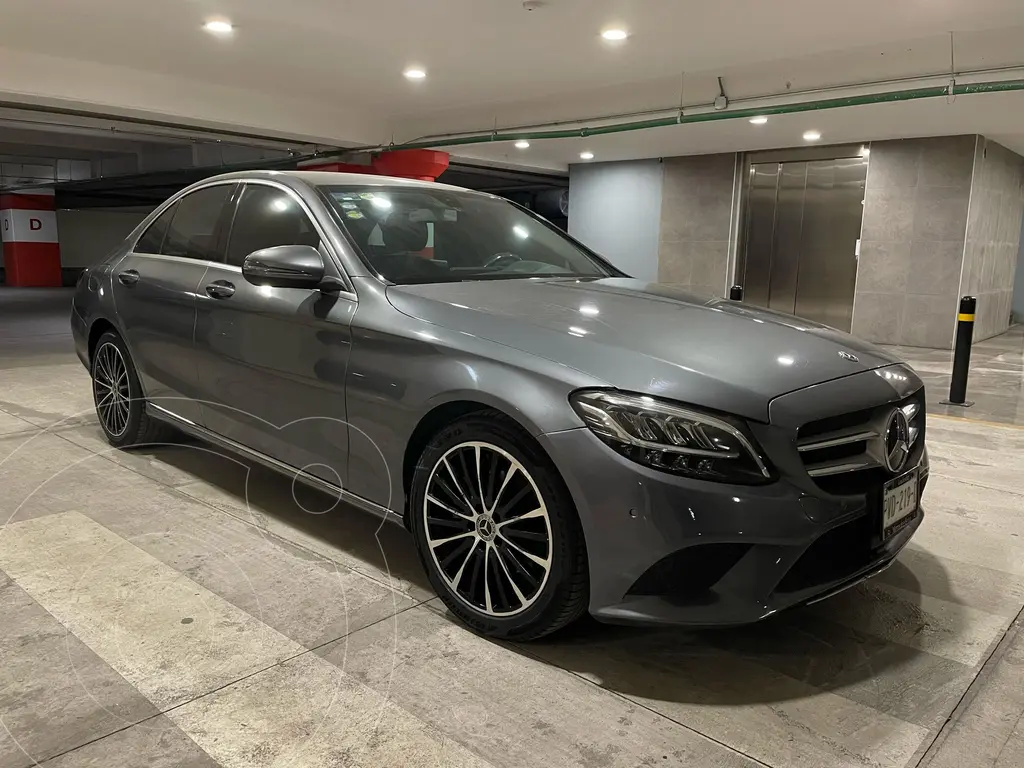 foto Mercedes Clase C Sedán 200 Sport usado (2020) color Negro precio $540,000